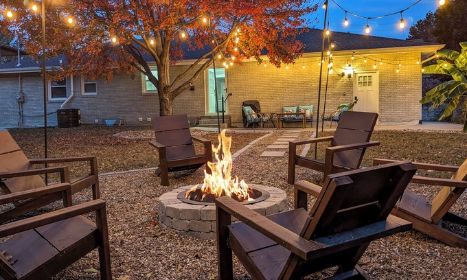 Northeast Kansas City Casa | New! 5mins to DT, 10 mins to Arrowhead, 2-Units!