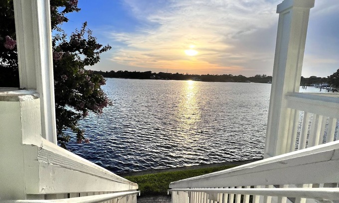 Coquina Key Condominio | NEW! A Taste of Paradise @tnzwaterside