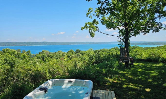 Frankfort Cabaña | New! Above Crystal Lake - Hot Tub and Stunning Hilltop Views for Stargazers and Nature Lovers! Window A/C Unit in Bedroom!
