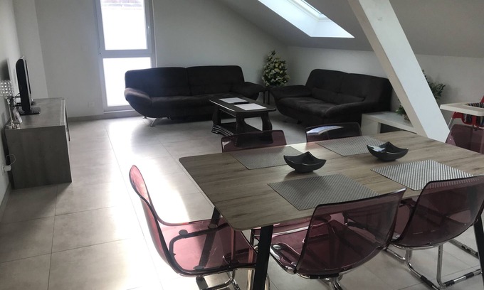 Wittenheim Apartamento | New accommodation, 3 bedrooms, living room, fully equipped kitchen.