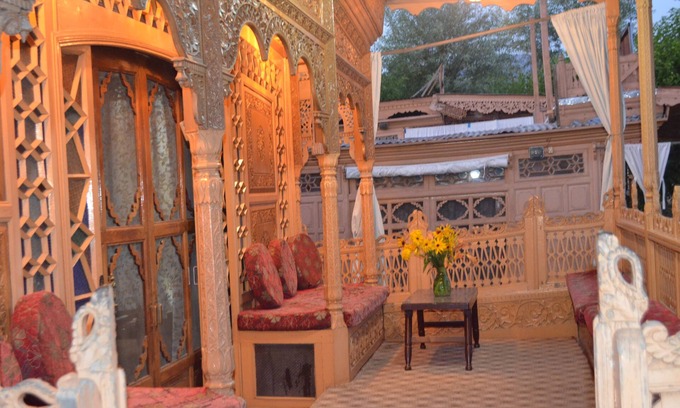 Dal Lake Hotel | New Alexandra Houseboats
