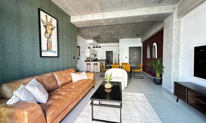 El Palmar Apartamento | NEW! Amazing Spacious 3-bedroom Apartment in Santa Elena with Great Amenities!