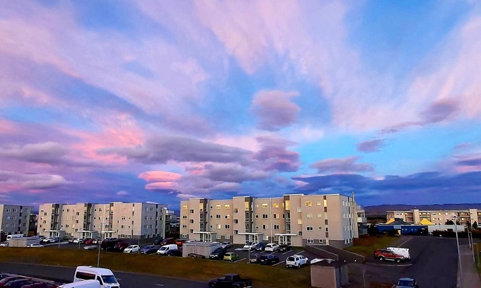 Arbær Apartamento | New and beautiful spacious pent-house apartment