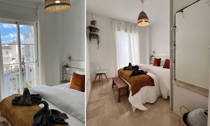 Puerto de la Duquesa Apartamento | New and bright 3 bed apartment, 3min drive from an ecological reserved beach.
