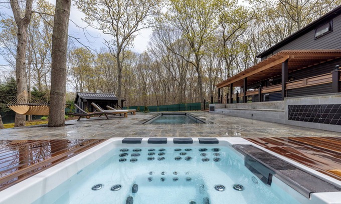 Bridgehampton Casa | New and Modern Bridgehampton Accommodations