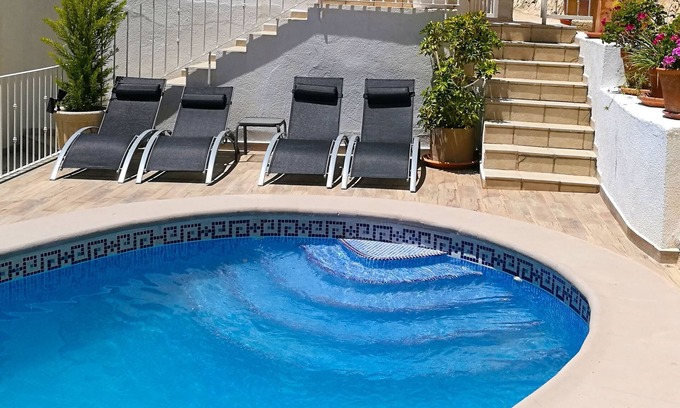 Fustera Apartamento | NUEVO APARTAMENTO (una piscina para dos apartamento) PEQUEÑO JARDIN CON VISTAS AL MAR