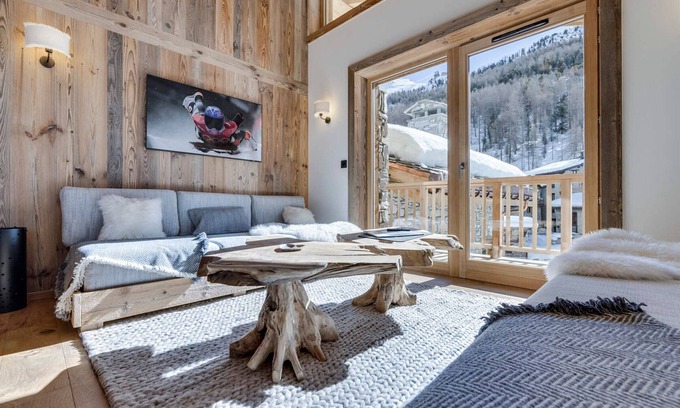 Le Fornet Apartamento | Apartamento moderno cerca de las pistas con chimenea y aparcamiento