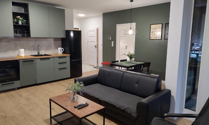 Rzeszow Apartamento | NEW APARTMENT Krakowska - przestronny, z widokiem, czysto, parking, balkon