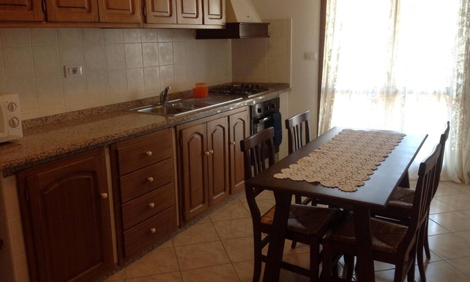 Sant'Antioco Apartamento | Apartamento nuevo con garaje en el centro histórico del pueblo;