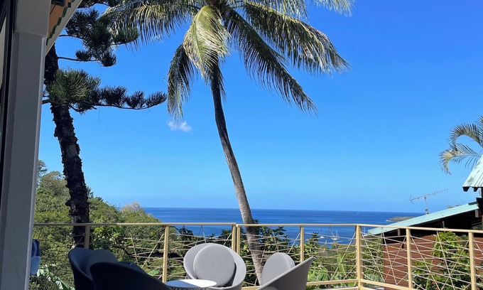 Bouillante Apartamento | New apartment with sea view and Canopée swimming pool
