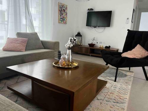 Kiryat Gat Apartamento | New apt with a big balcony at karmei gat