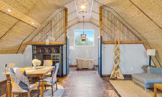 Sugar Grove Casa | NEW! Barn on private petting zoo farm with Hot Tub!