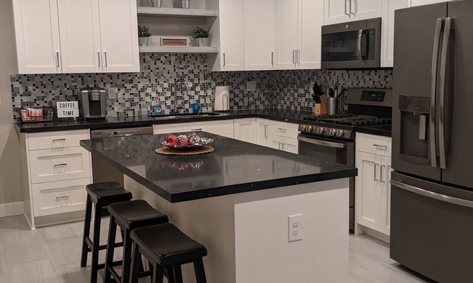 Riverton Casa | New Basement Apt. In Riverton