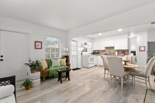 Palma Ceia Apartamento | NEW! Bayside Escape - Cozy Hideaway Near Bayshore Beautiful