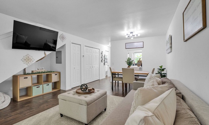 Ocala Casa | NEW! Be Our Guest - Cozy Townhome near Downtown Ocala