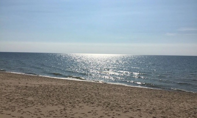 South Haven Condominio | NEW! BEACHFRONT LAKE VIEW Lake Michigan 1BR-private beach/heated pool/sundeck!