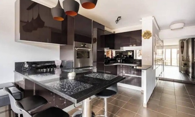 Beaulieu-sur-Mer Apartamento | ¡Nuevo! Beaulieu-sur-Mer: apartamento nuevo, tranquilo y amueblado para 1 a 4 personas