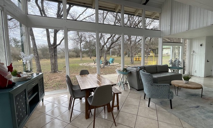 Horseshoe Bay Casa | NEW!! Beautifully renovated familyand pet friendly duplex!