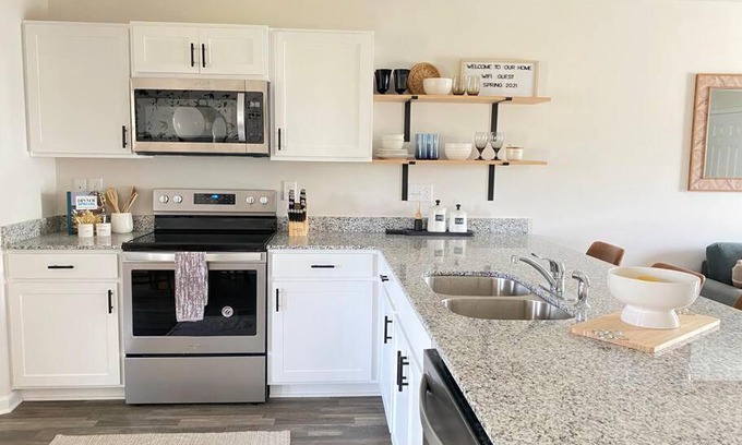 Inman Casa | New!!! Boiling spring - luxury home sleeps 6