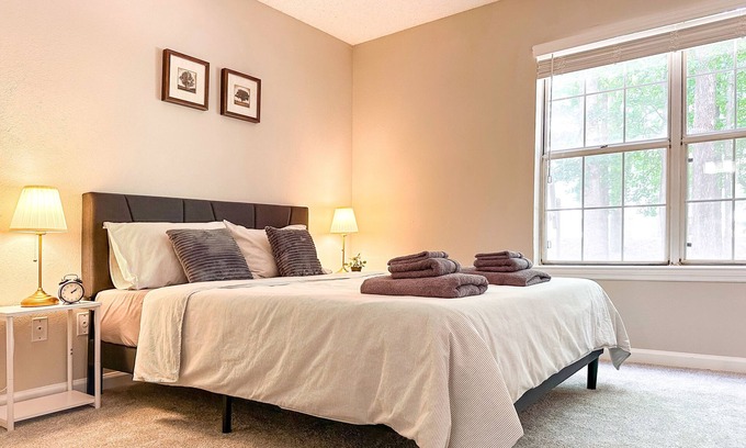 Alpharetta Apartamento | New Bright 1BR Apartment near the Avalon