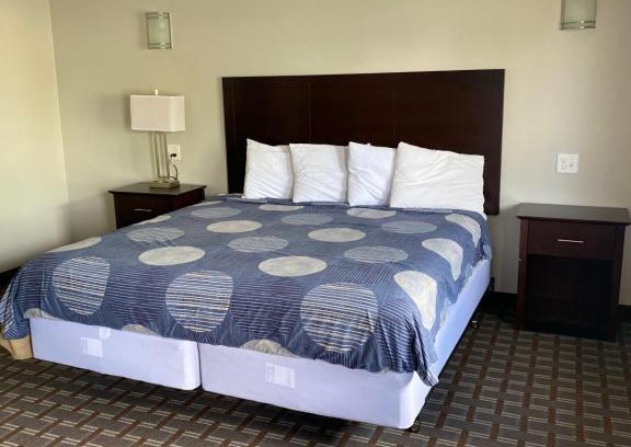 Eaton Hotel | New Budget Inn