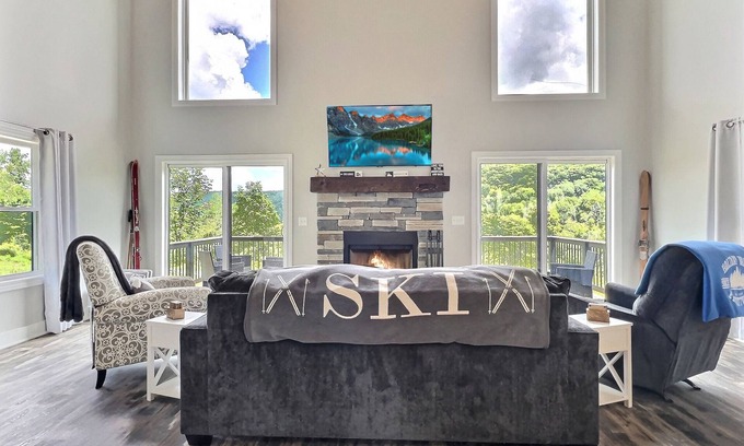 Ellicottville Chalet De Esquí | New Build Ellicottville Ski Chalet Sleeps 8