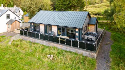 Dalmally Casa | New Build Lodge With Stunning Views of Loch Awe