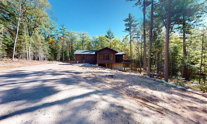 Land O Lakes Casa | New Build-Serene Wooded Home with WIFI, Gas Grill, Near Lakes & Trails