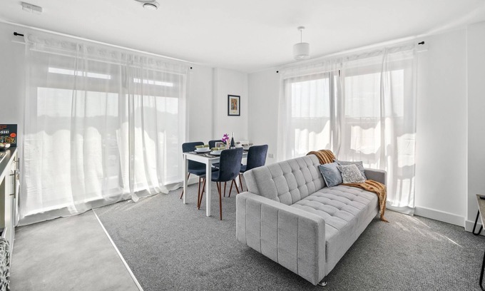 George Green Apartamento | New Building 2 Bed 2 Bath Minutes From Heathrow