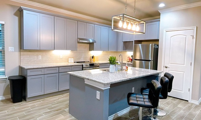 South Arlington Casa | NEW BUILT 4Br2.5Ba. Stylist and Comfortable experience