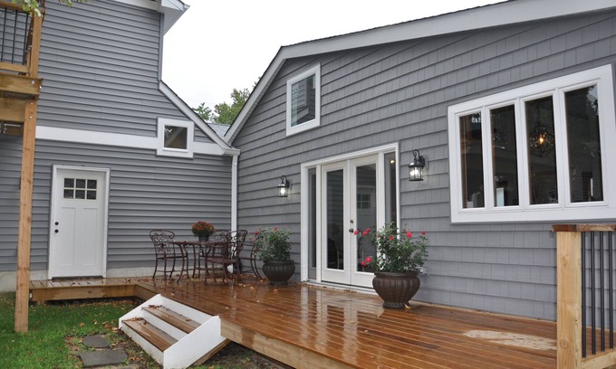 Riva Casa | Nuevo bungalow con vista al río sur!