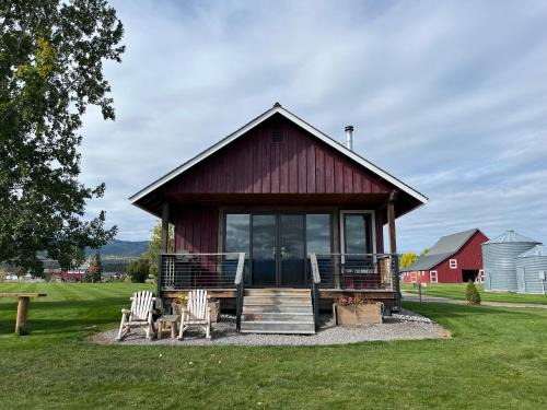 Somers Chalet De Esquí | New Cabin with Spectacular Views of Flathead Lake.