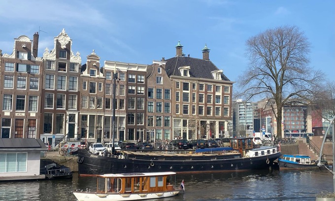 Amsterdam City Centre Alquiler De Eote | NEW: Captains Cabin on luxurious wellness houseboat -