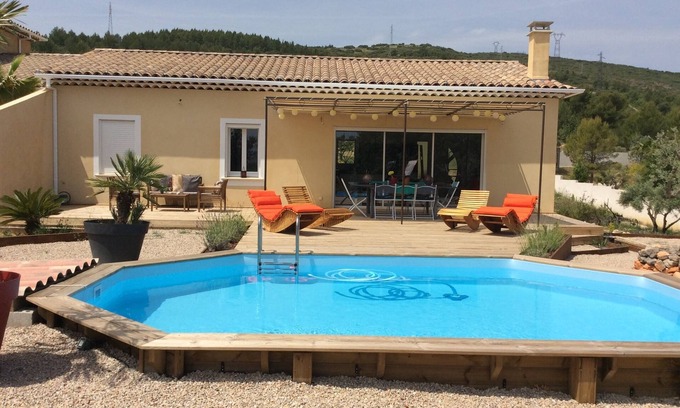 Le Puy-Sainte-Reparade Villa | Nueva villa encantadora con piscina cerca de Aix-en-Provence y Luberon