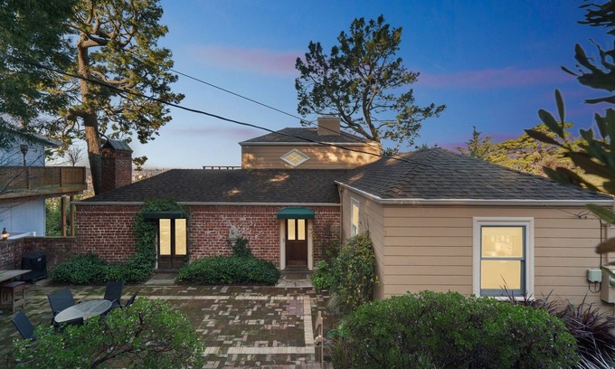 Shepherd Canyon Casa | NEW! Charming 1933 Ridge-Top Home with Stunning Views