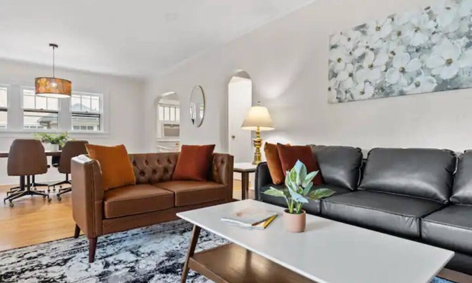Billings Casa | NEW Charming 3bedrm Bungalow on Beautiful Street