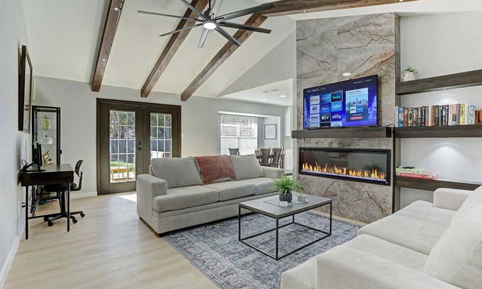 North Austin Civic Association Casa | NEW Charming 3BR 2BA w/Modern Fireplace by Domain @ Q2 Stadium