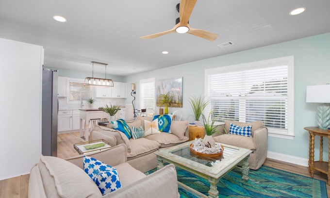 Demere Park Apartamento | NEW! Charming and quiet 1 bedroom apt. 0.6 miles from St. Simons Island Beach!