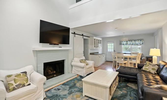 Tarpon Pond Casa | NEW! Charming Seabrook Island Retreat