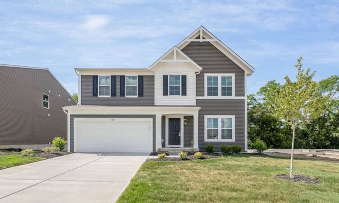 Otterbien Home Casa | NEW Cheerful 5 bedroom home in quiet suburban area.