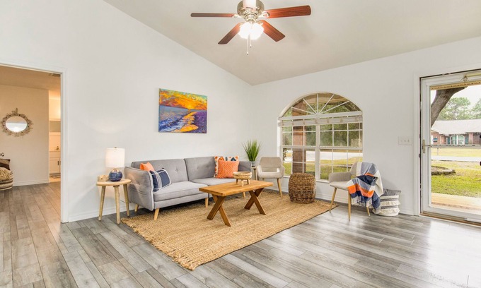 Navarre Casa | New! Close To Beach, Cozy, New beds & Family Friendly