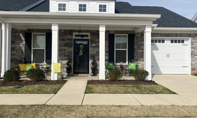 North Augusta Casa | New community townhouse, 8.8 miles from Masters Golf Tournament.