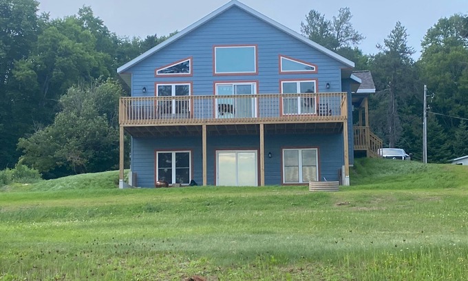 Conover Casa | New Construction! Gorgeous full home with large deck overlooking North Twin Lake