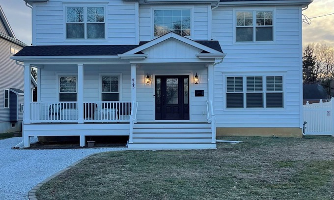 Brielle Casa | New Construction-Shore Colonial 4-bedroom house near Manasquan Beach