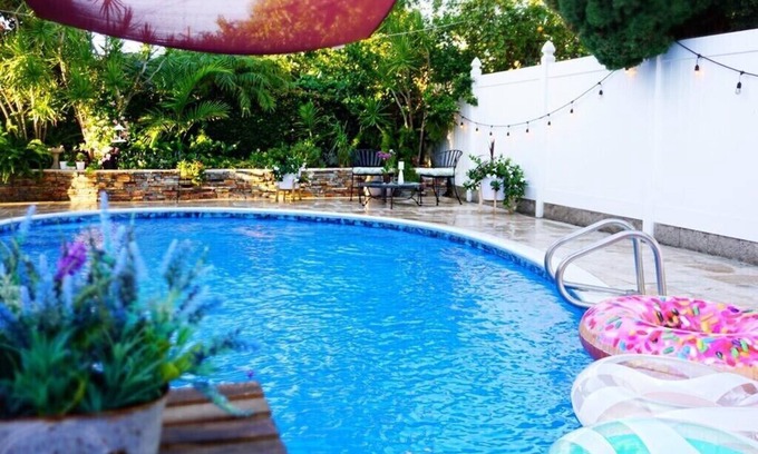 Harbor Apartamento | * NUEVA CONSTRUCCIÓN * Sun Splashed 2b King bed w / pool by LAX