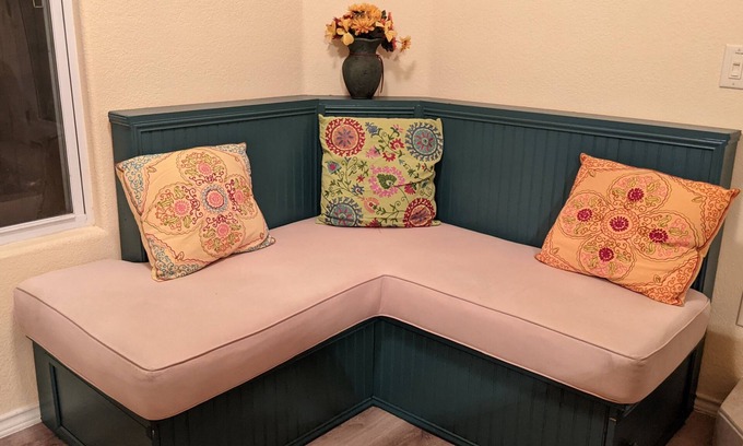 Barton Hills Cabaña | NEW!!! Cottage style close to events