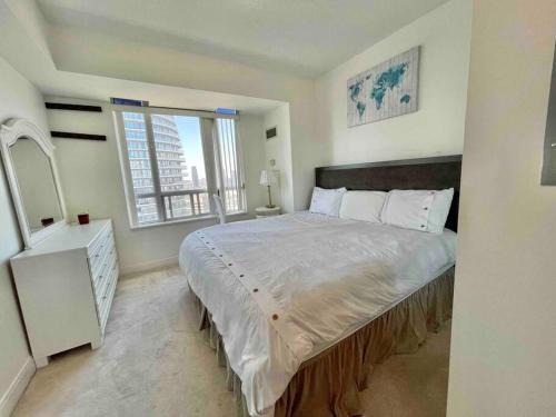 Downtown Mississauga Apartamento | New Cozy 2bed 2bath Condo