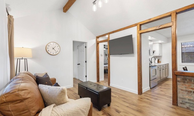 Springfield Casa | NEW! Cozy Home in Great Location: Pet Friendly, No Cleaning Fee!