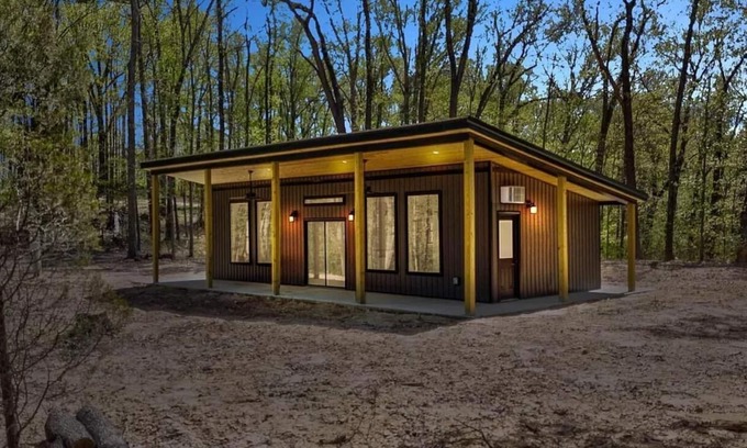 Means Cabina | New, Cozy, Secluded Cabin