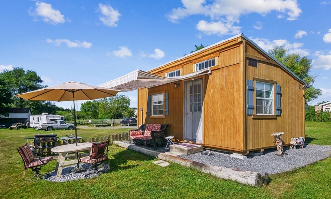 Mount Jackson Cabina | NEW! Cozy Tiny Home Retreat on Shenandoah Valley Farm